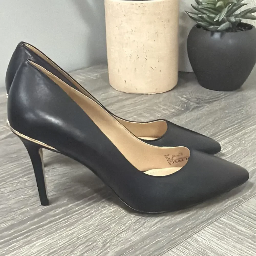 Coach Designer Pumps 7.5